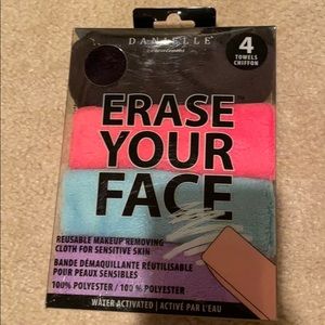 Cloth makeup wipes NWOT